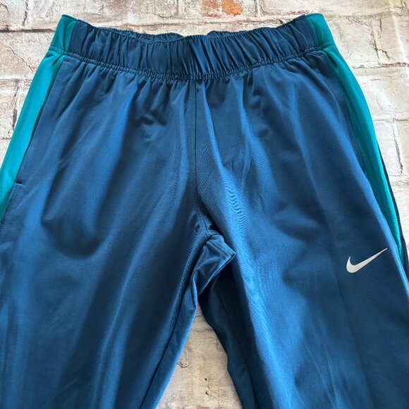 Nike Sportswear Therma-Fit Women's Running Joggers - Picture 2 of 14